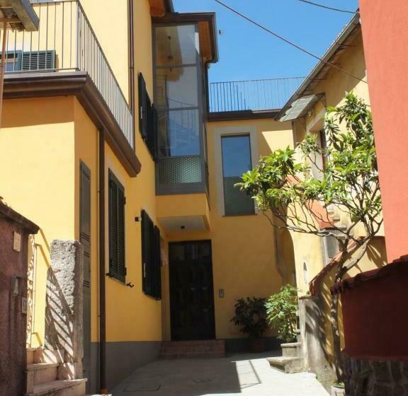 ペンション La Tortora