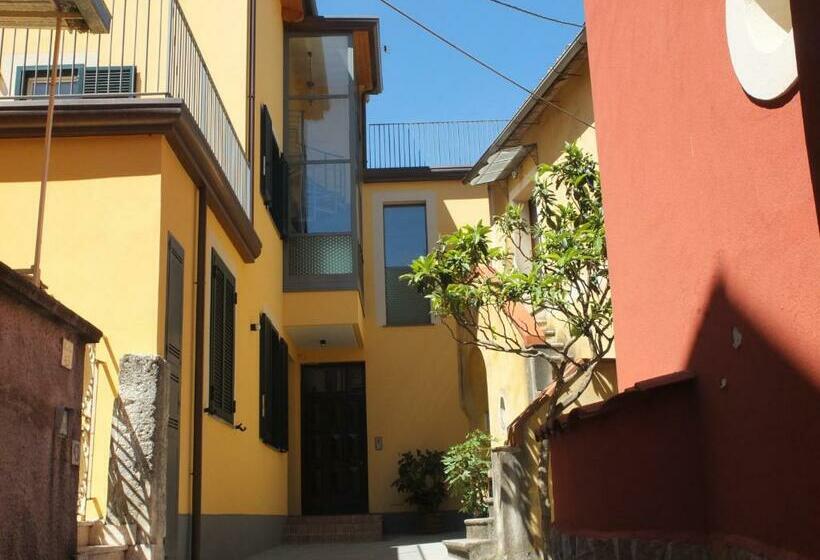 ペンション La Tortora