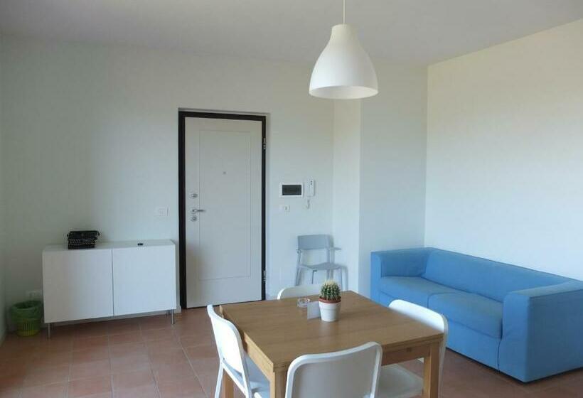 ペンション La Tortora