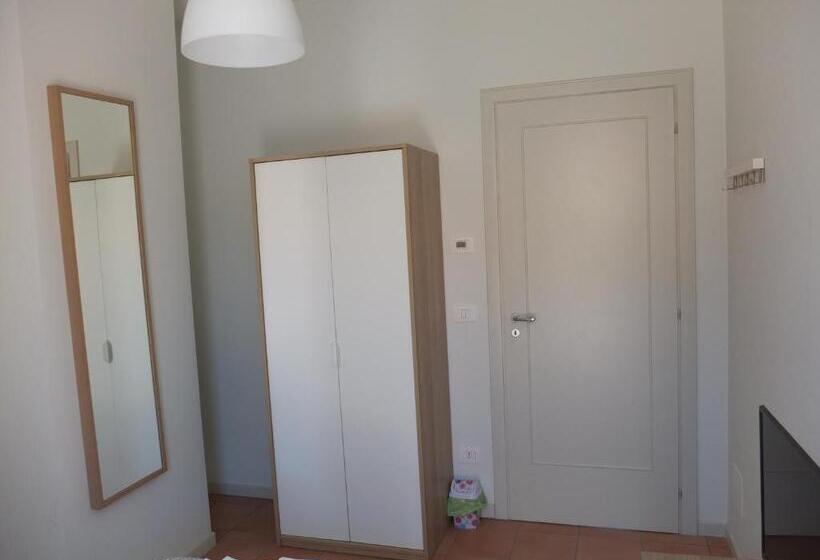 ペンション La Tortora