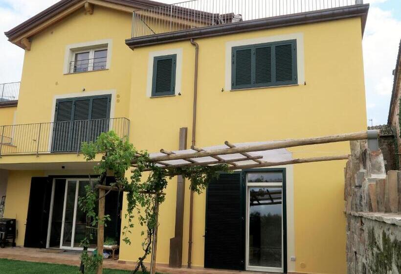 ペンション La Tortora