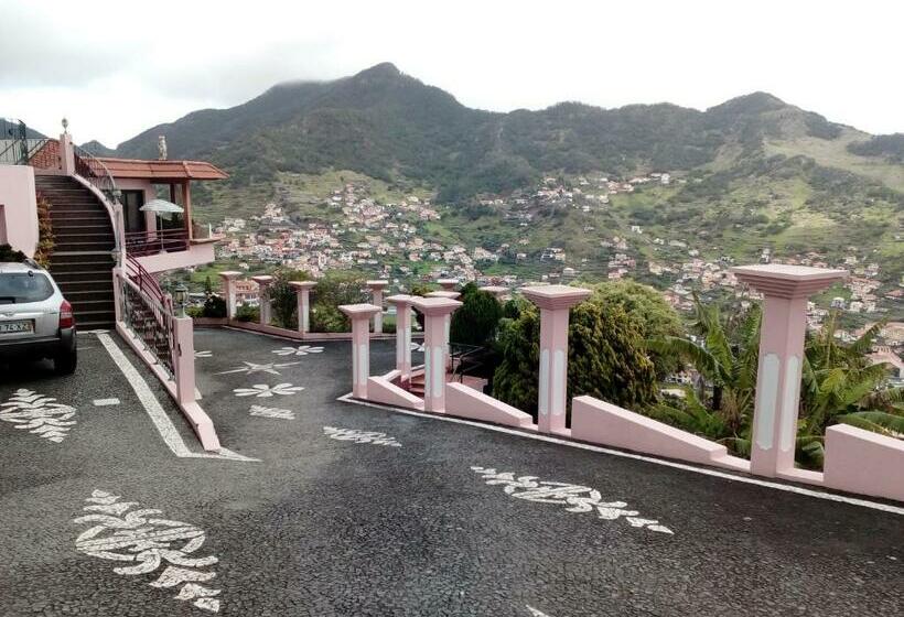 Pensió Moradia Cor De Rosa