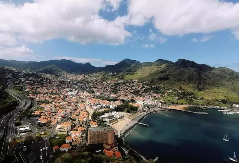 Majatalo Moradia Cor De Rosa