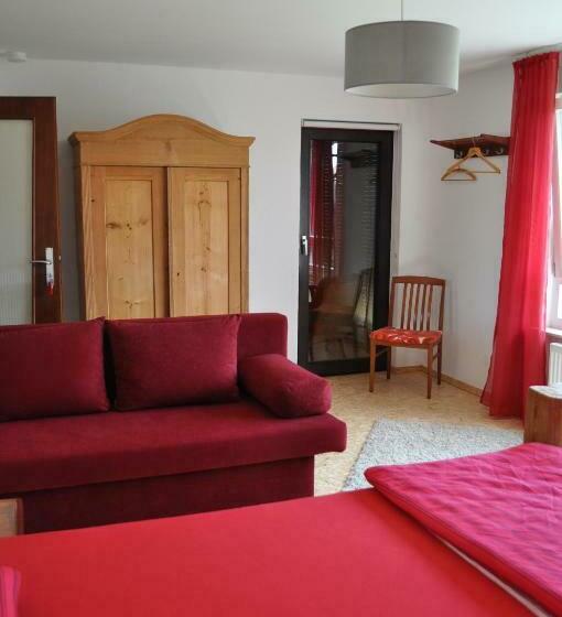 Punkrock Harbour Pension Bähr