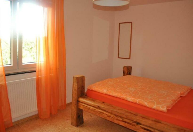 Punkrock Harbour Pension Bähr