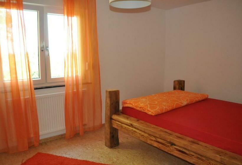 Punkrock Harbour Pension Bähr