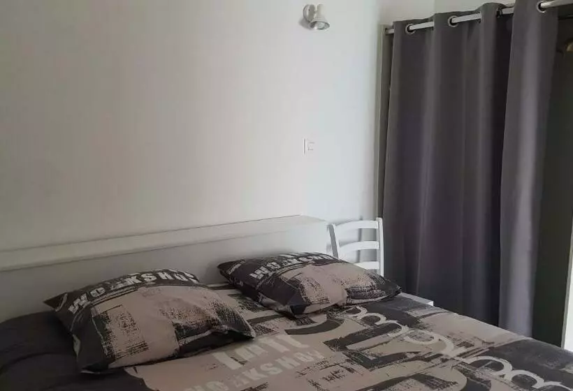 Aamiaismajoitus (B&B) Chez Laurence