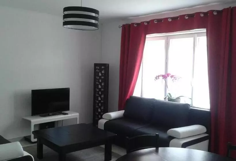 Aamiaismajoitus (B&B) Chez Laurence