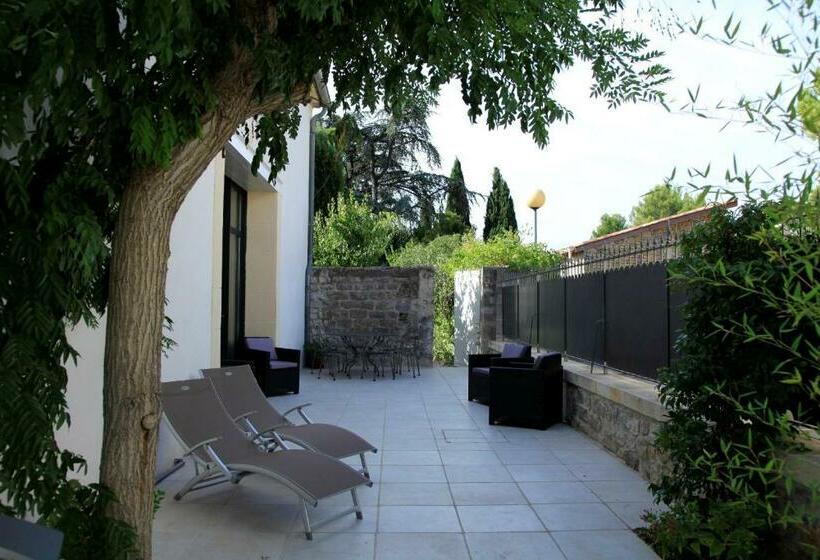 צימר Le Clos Du Théron, Chambre D Hôte