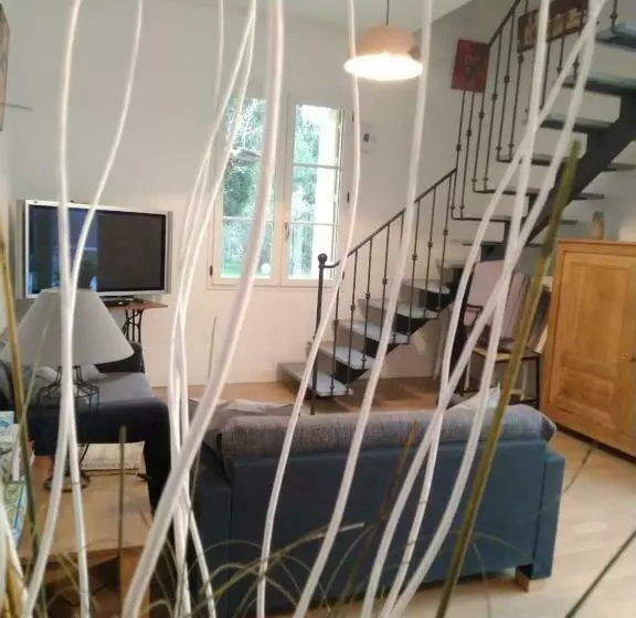 ベッドアンドブレックファースト Le Clos Du Théron, Chambre D Hôte