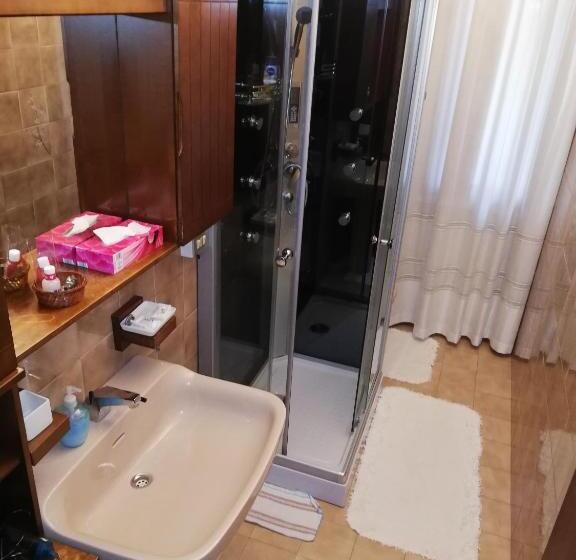 تختخواب و صبحانه Quo Vadis Qui Vieni