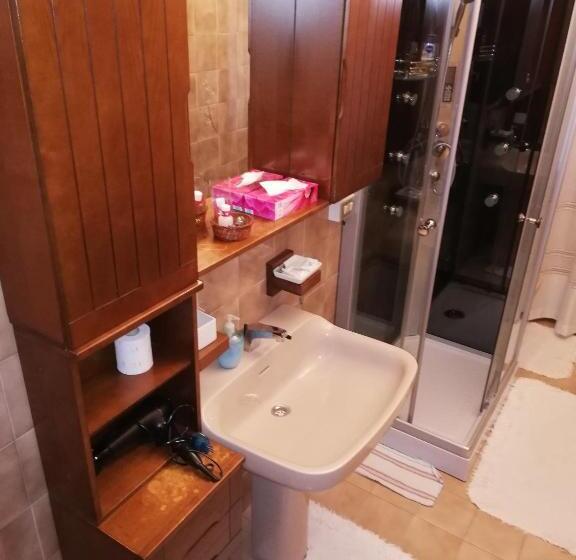 تختخواب و صبحانه Quo Vadis Qui Vieni