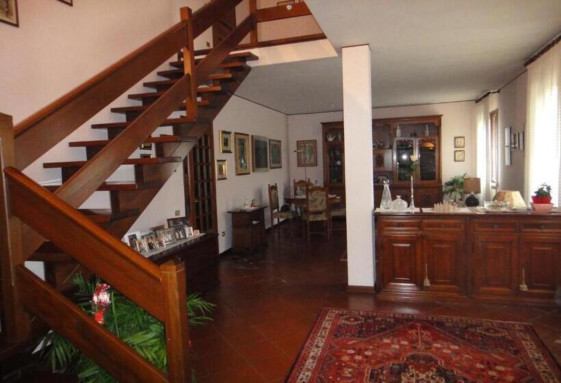 تختخواب و صبحانه Quo Vadis Qui Vieni