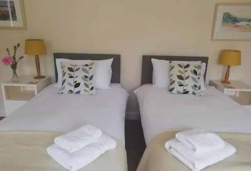 Bed and Breakfast Records Place