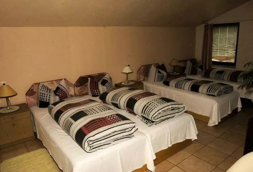 Caruso Pension Und Pizzeria