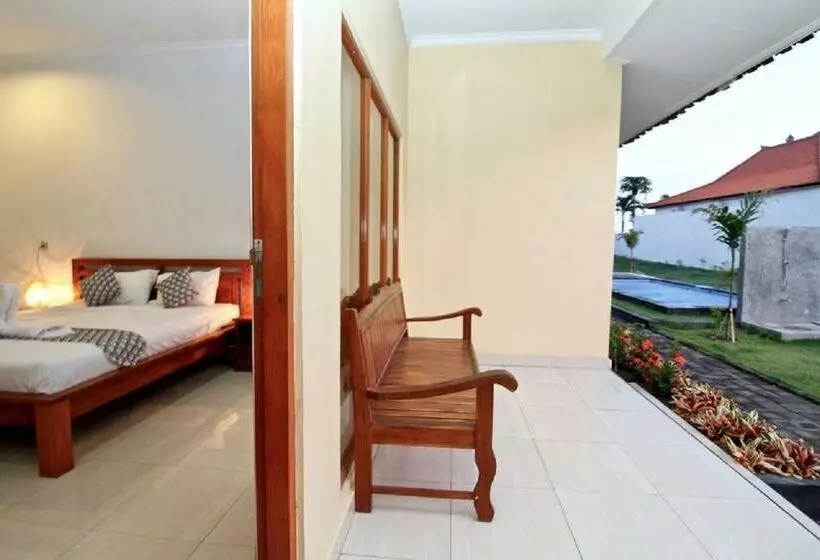 پانسیون Dega Gardens