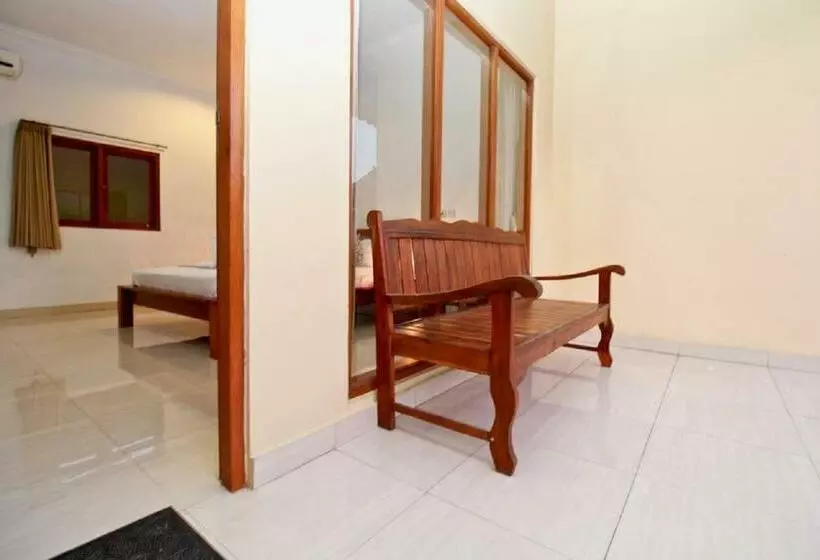 پانسیون Dega Gardens