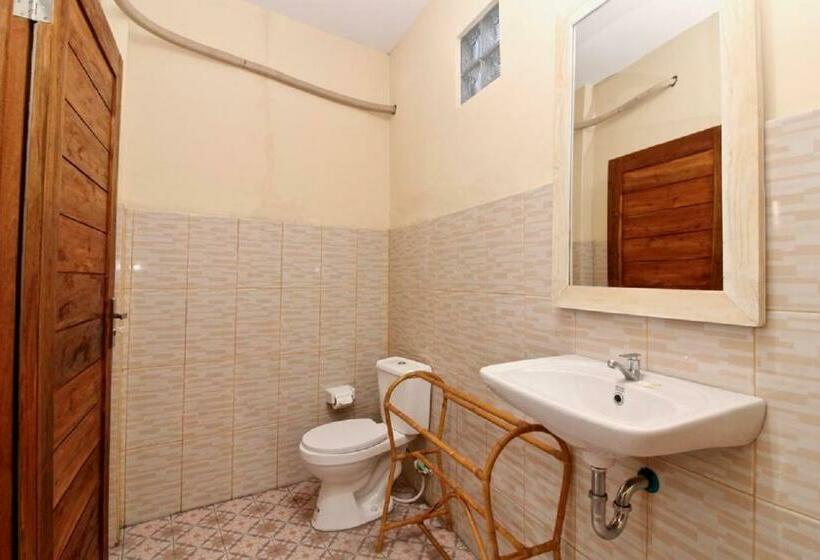 פנסיון Dega Gardens