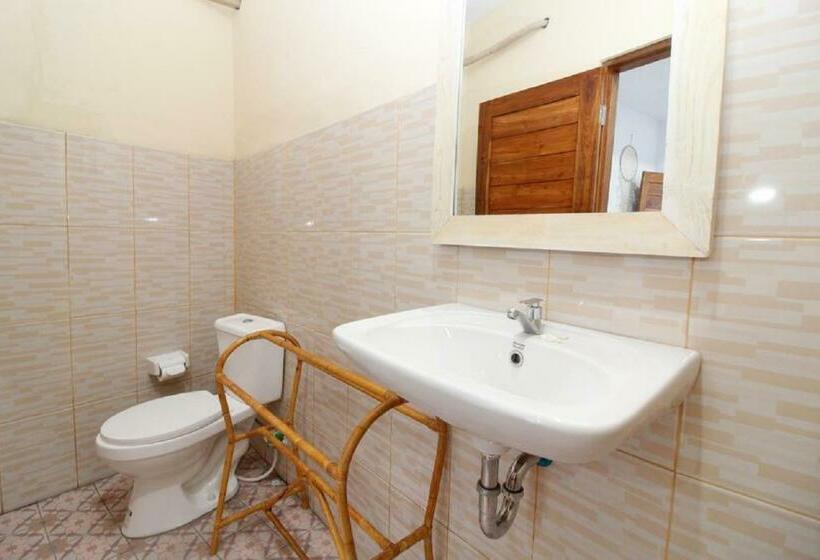 פנסיון Dega Gardens