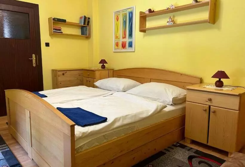 Majatalo Penzión Encián