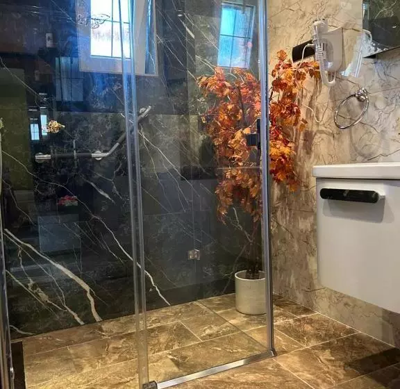 Majatalo Penzión Encián