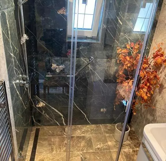 Majatalo Penzión Encián