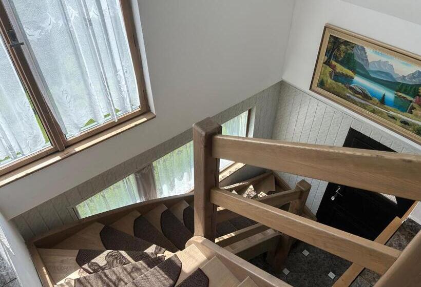 펜션 Penzión Encián