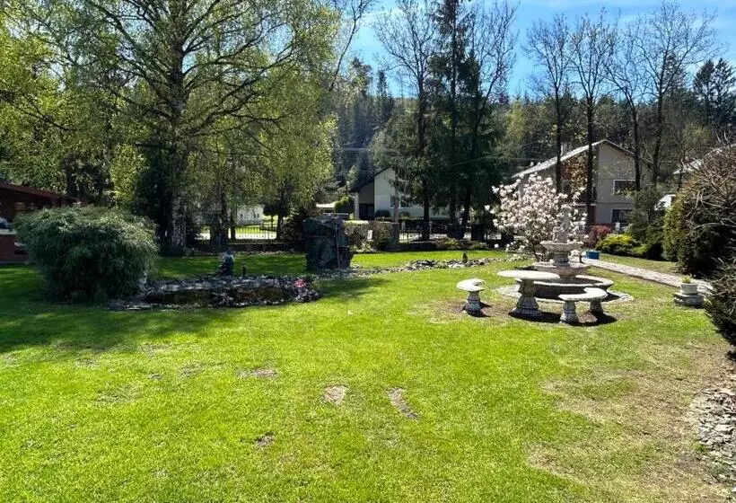 Majatalo Penzión Encián