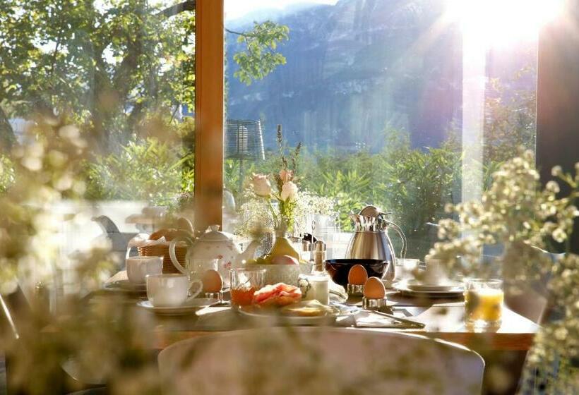 Пансион Julias Guesthouse