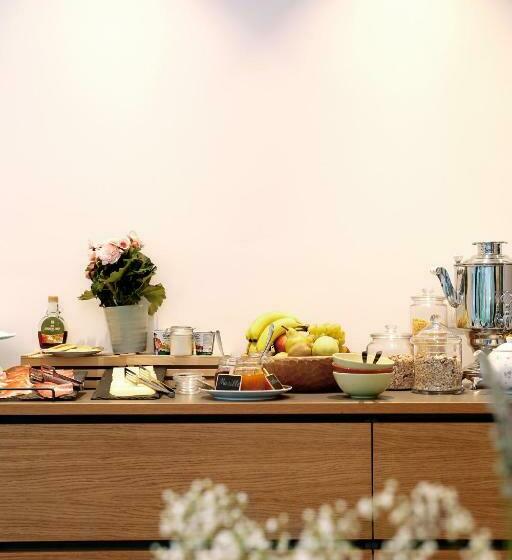 Пансион Julias Guesthouse