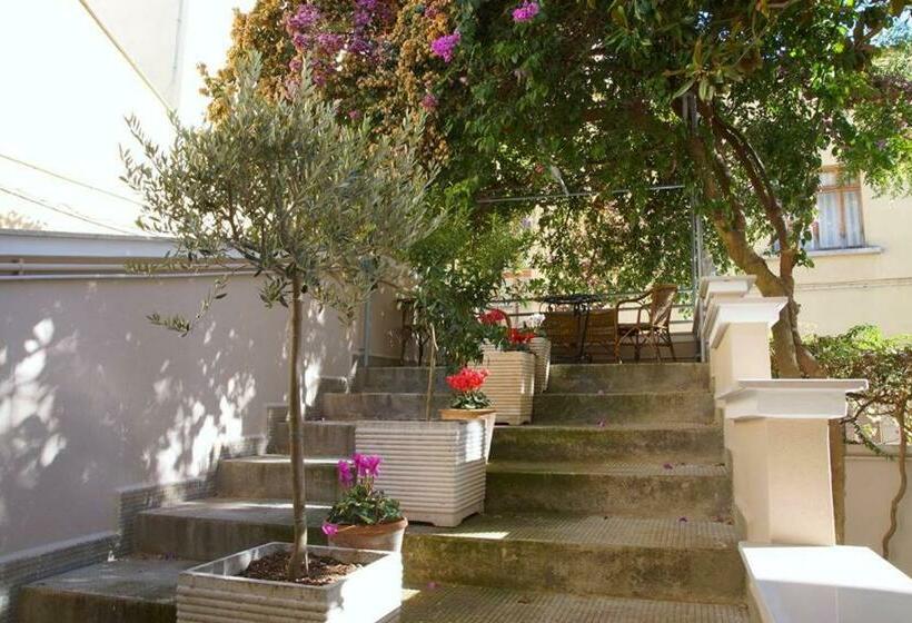 B&b La Bougainvillea