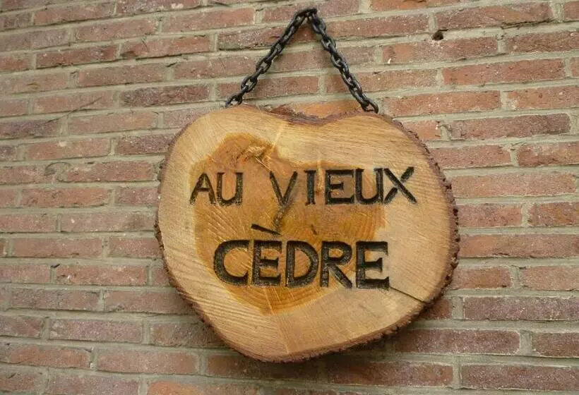 Aamiaismajoitus (B&B) Au Vieux Cèdre