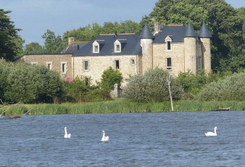 مبيت وإفطار Domaine De Kerbillec