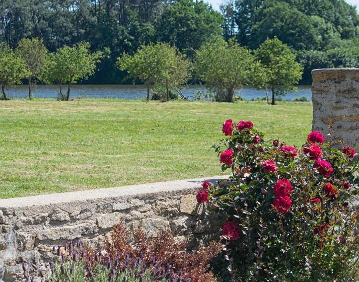 مبيت وإفطار Domaine De Kerbillec