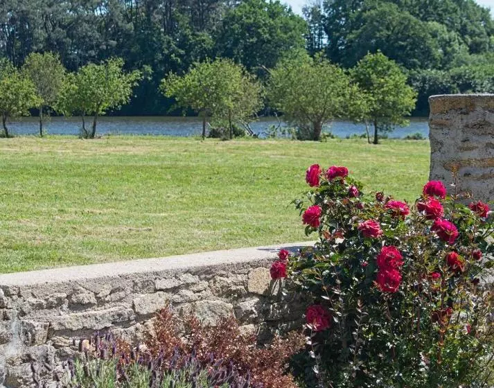 Aamiaismajoitus (B&B) Domaine De Kerbillec