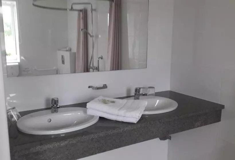 Aamiaismajoitus (B&B) Domaine De Kerbillec