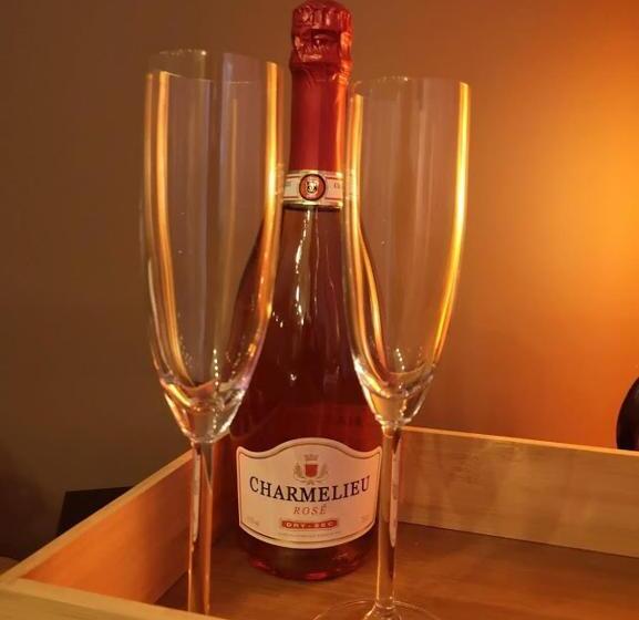 مبيت وإفطار Het Filipijns Slaaphuisje