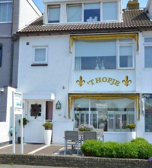 צימר Pension  T Hofje 350 Meter Van Het Strand