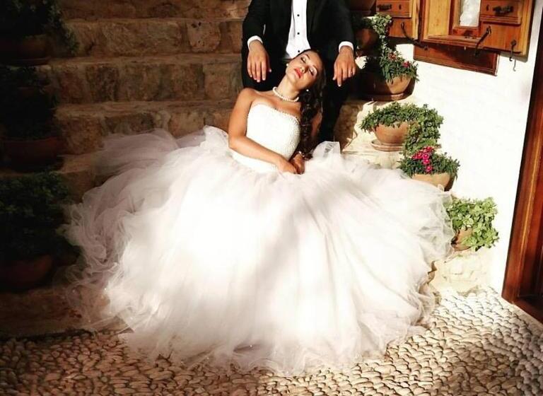 تختخواب و صبحانه The White House Kalkan