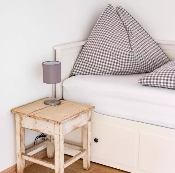 Fleischerei   Apartments, Cafe & Weinbar