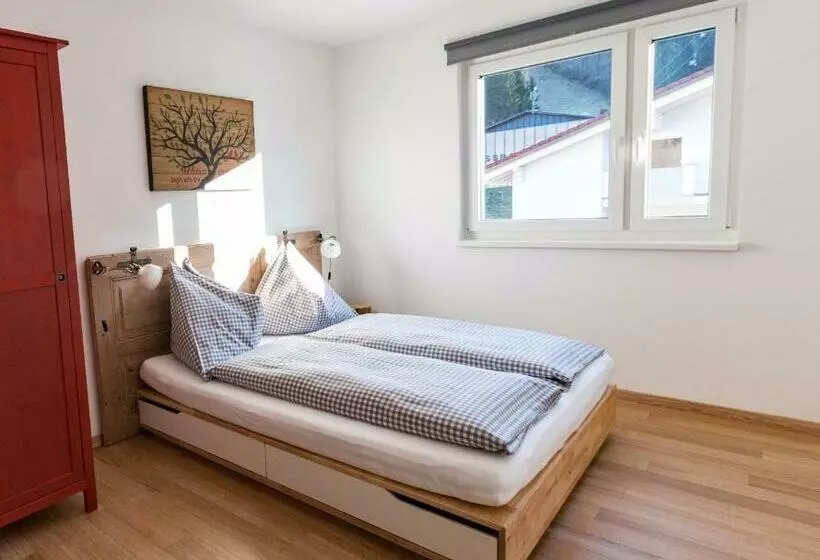 Fleischerei   Apartments, Cafe & Weinbar