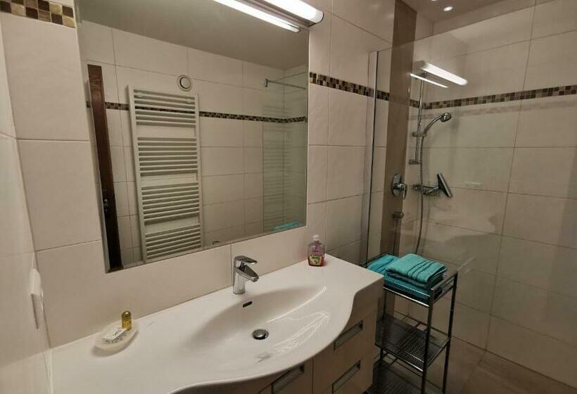 בית מלון כפרי Erlebnishof Tschabitscher