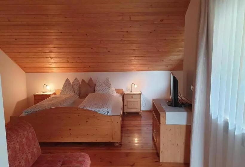 هتل Stockerhof