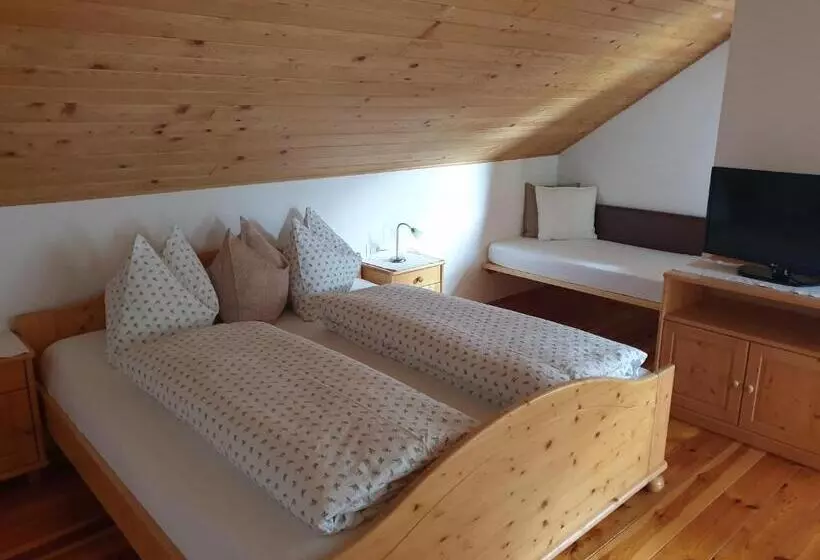 هتل Stockerhof