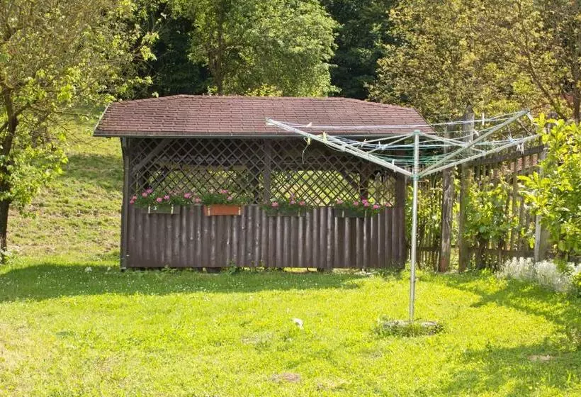 هتل Tourist Farm Mraz