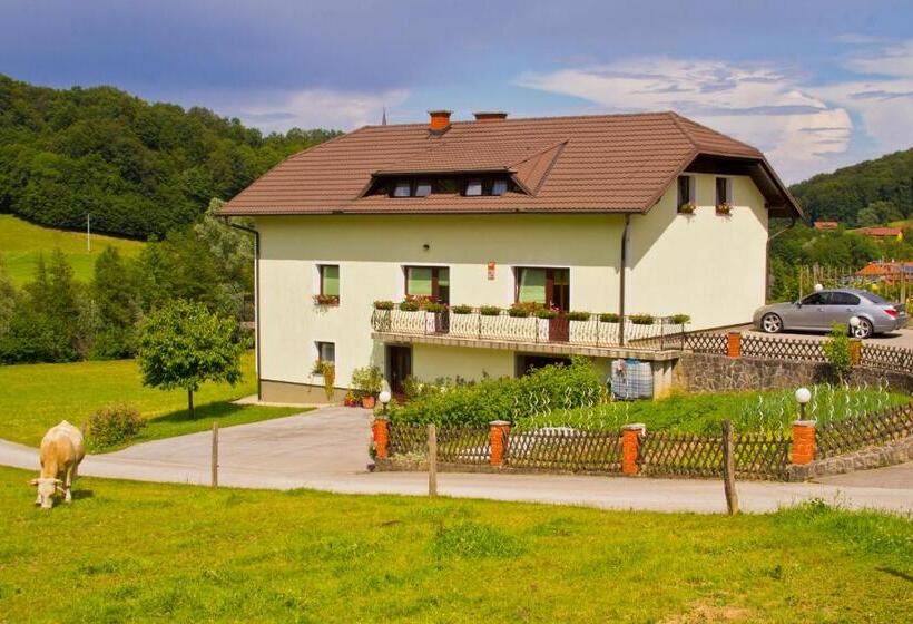 هتل Tourist Farm Mraz