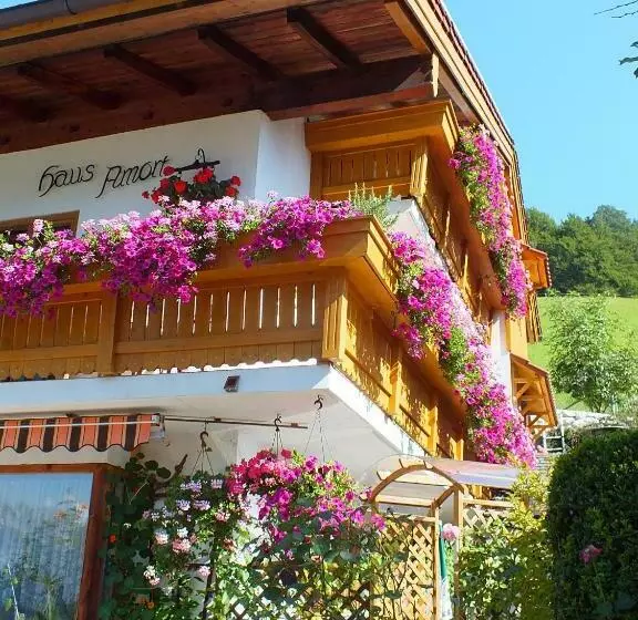 Majatalo Gästehaus Amort