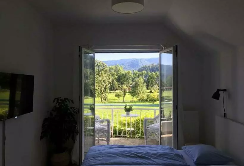 پانسیون Guest House Vitaja