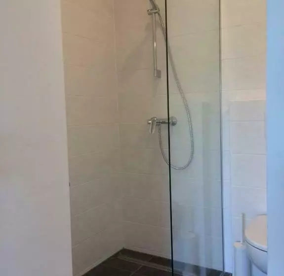پانسیون Guest House Vitaja
