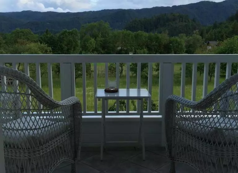 پانسیون Guest House Vitaja
